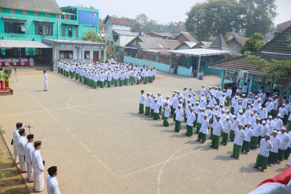 Upacara HUT ke-81 RI Shirothul Fuqoha di Kabupaten Malang
