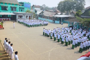 Upacara HUT ke-81 RI Shirothul Fuqoha di Kabupaten Malang